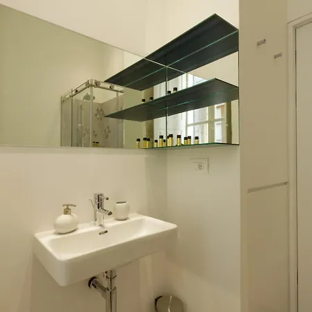 Eleganca-comfort One Bedroom Djelozija Apartment